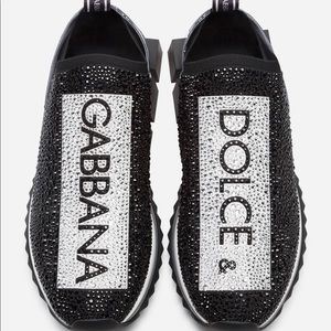 Meet your Posher, Dakota